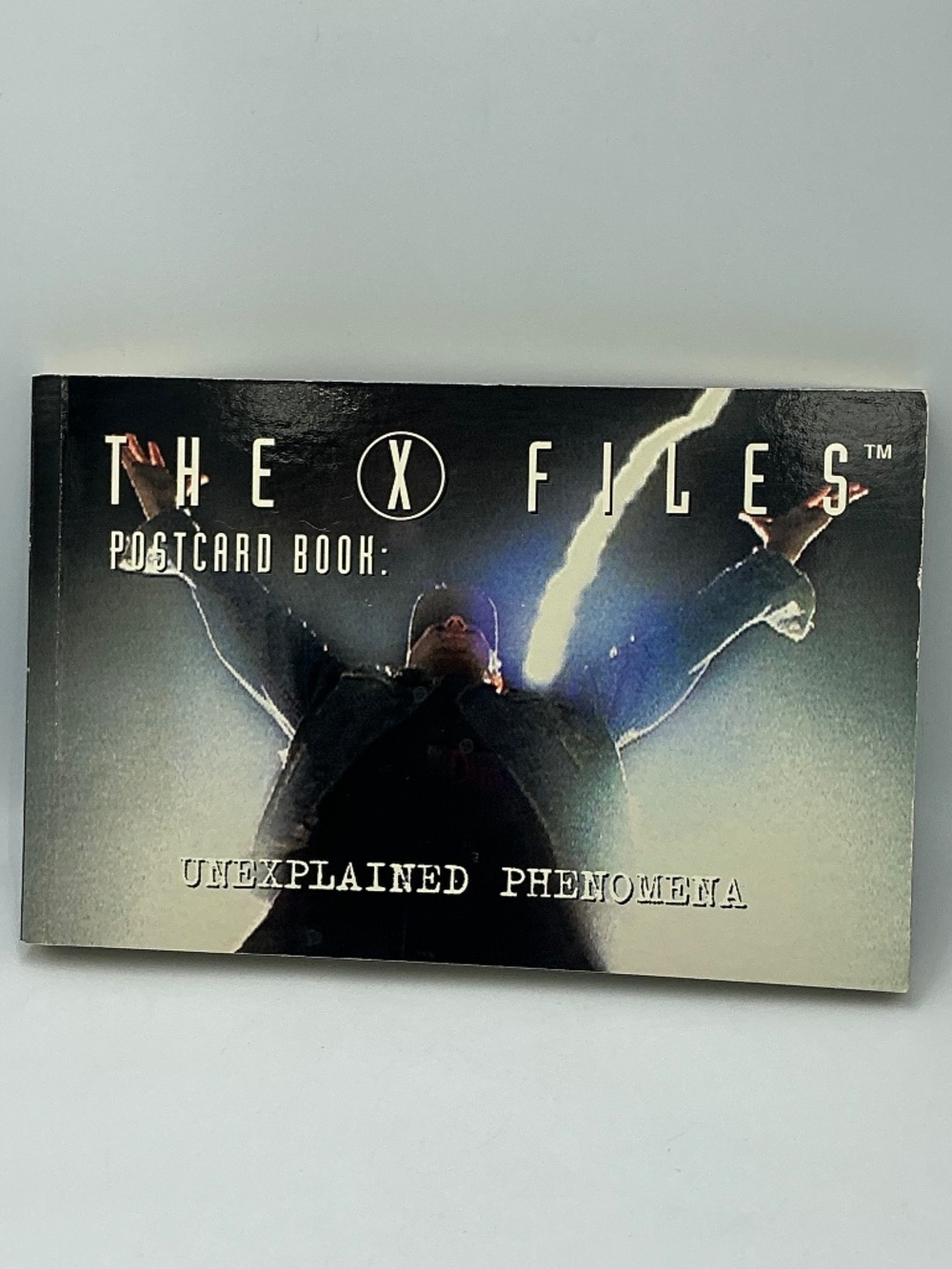 The X-Files Postcard Book: Unexplained Phenomena Harper Prism 30 Postcards